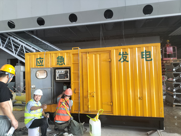 澜沧怎样判断空气滤清器是否需要更换？